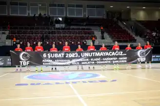 A Milli Kadın Basketbol Takımı, İzlanda'yı Yendi! 5'te 5