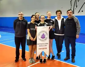 Eskişehir'de Masa Tenisi Şampiyonu: Gazi Mustafa Kemal Lisesi