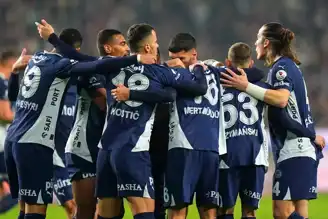 Fenerbahçe, Konyaspor'u Deplasmanda 3-2 Yendi