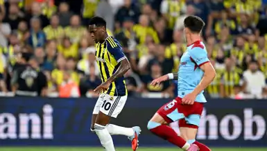 Duran'dan Fenerbahçe'ye İlk Gol! Feyenoord 5-2 Yenildi