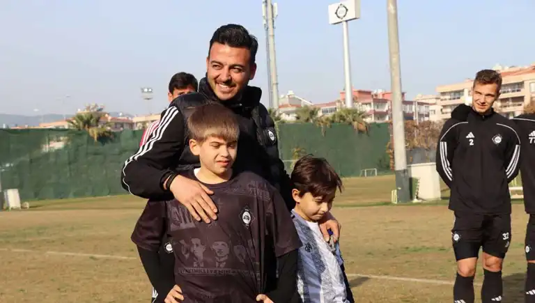 Minik Taraftarın Gözyaşlarına Altay'dan Güzel Jest