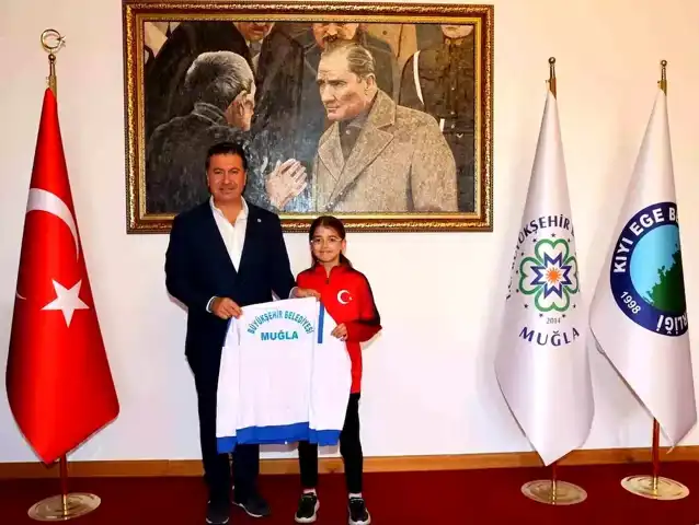 Aybige Üstündağ, Dünya 4.sü Oldu!