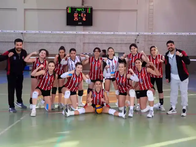 Hatay Voleybol Takımı Depremden Sonra Şampiyonluk Peşinde