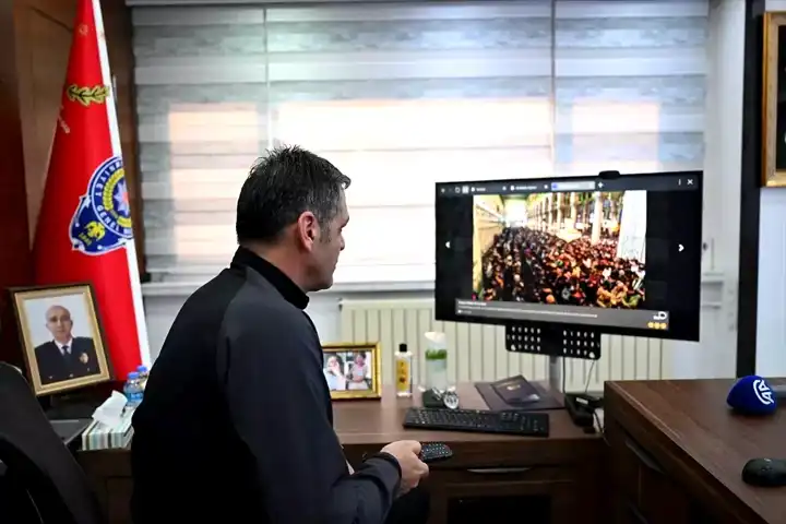 Kayseri Emniyet Müdürü'nden Yılın Kareleri Seçimi