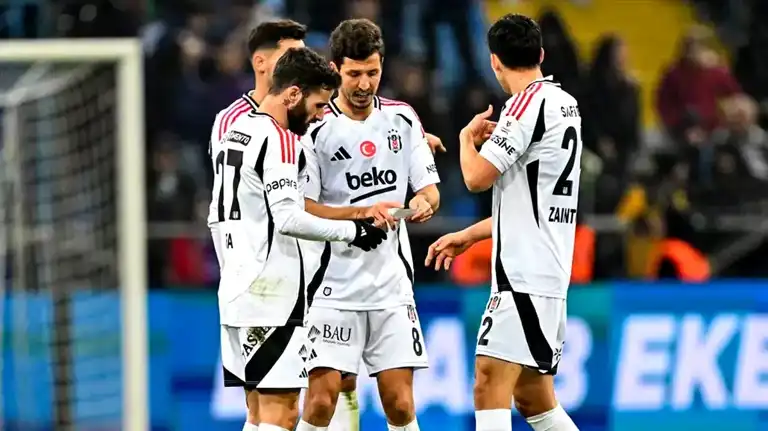 Salih Uçan'dan Beşiktaş İçin Bomba Açıklamalar! Salih Uçan'dan Beşiktaş İçin Bomba Açıklamalar!